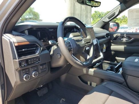 New 2026 GMC Yukon Denali w/ Denali Reserve Package AWD/4WD image 20