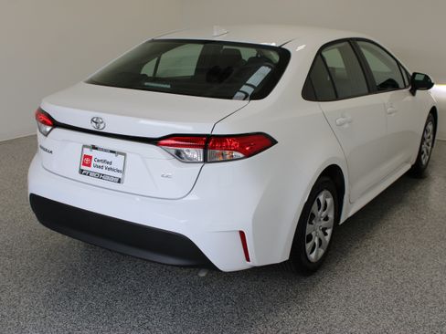 Used 2026 Toyota Corolla LE FWD image 7