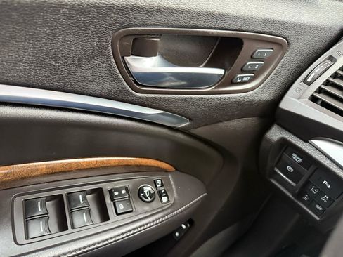 Used 2017 Acura MDX w/ Advance Package image 33