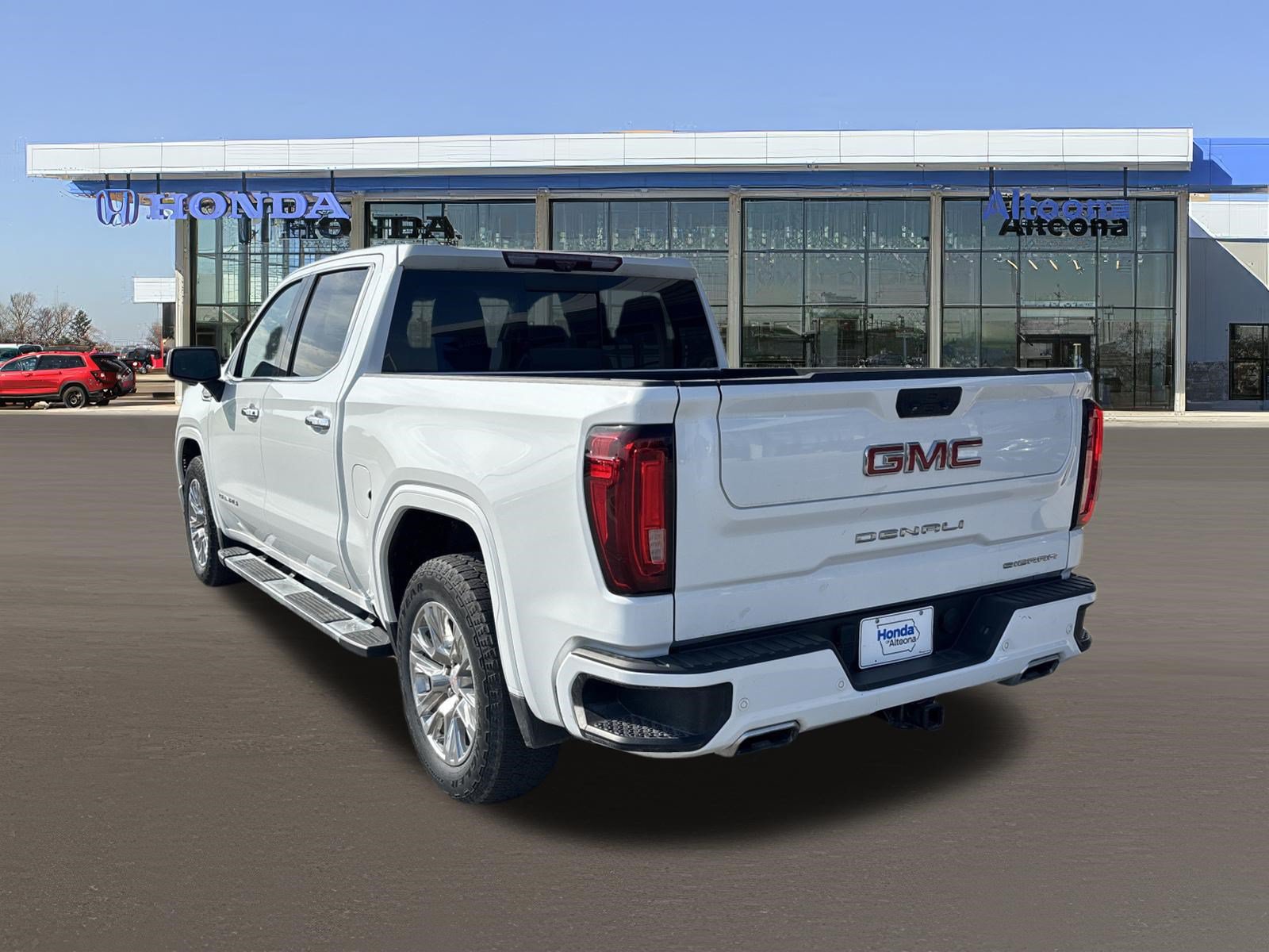Used 2023 GMC Sierra 1500 Denali w/ Technology Package AWD/4WD image 3