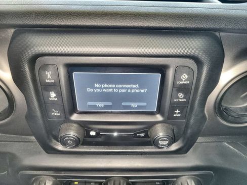 Used 2019 Jeep Wrangler Unlimited Sport S AWD/4WD image 18