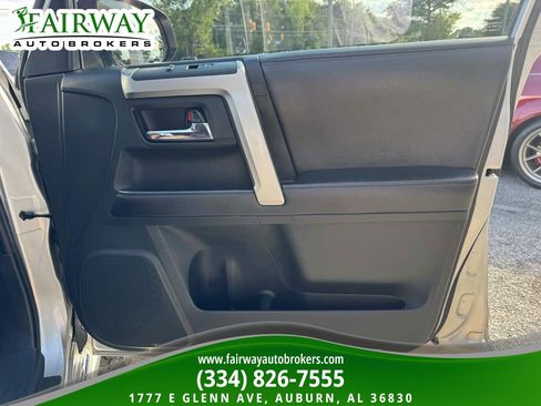 Used 2016 Toyota 4Runner Limited RWD image 29