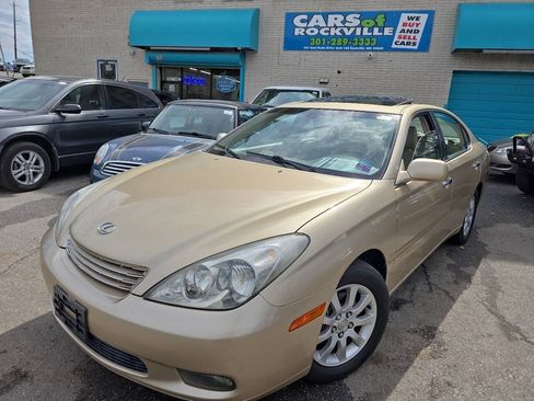 Used 2004 Lexus ES 330 FWD image 2