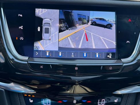 Used 2020 Cadillac XT6 Premium Luxury AWD/4WD image 26