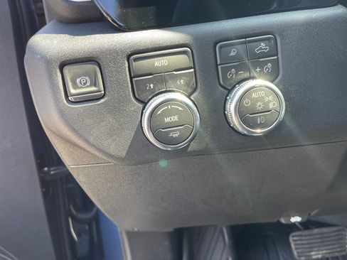 New 2026 GMC Sierra 1500 Elevation w/ Elevation Premium Package AWD/4WD image 11