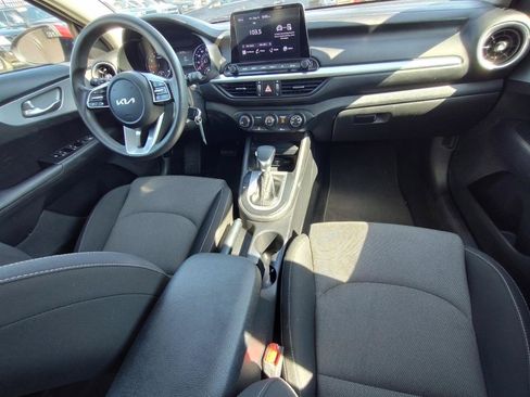 Used 2022 Kia Forte LXS FWD image 33