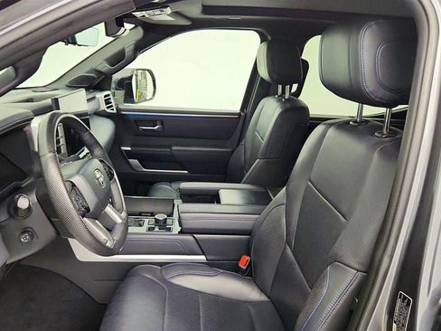 Used 2023 Toyota Tundra Platinum w/ Advanced Package AWD/4WD image 18