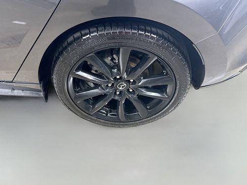 Used 2021 MAZDA MAZDA3 s FWD image 9