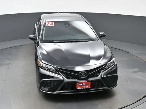 Used 2024 Toyota Camry SE FWD image 35