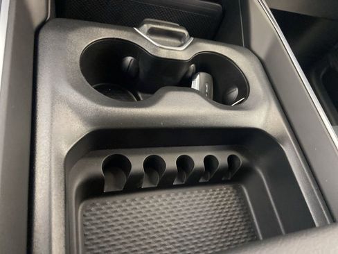 New 2026 RAM 1500 4x4 Crew Cab image 40