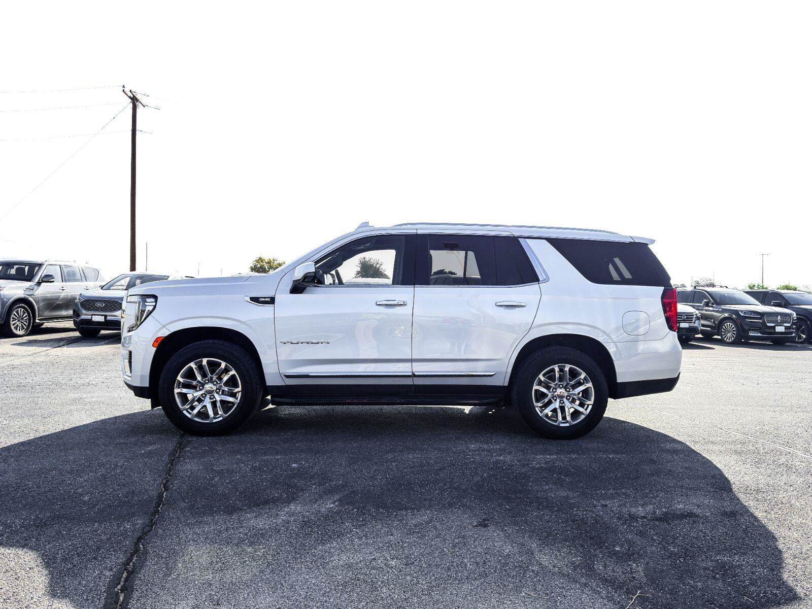 Used 2023 GMC Yukon SLT w/ SLT Premium Package RWD image 13