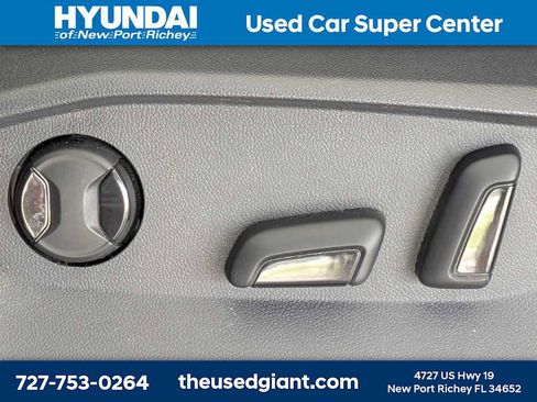 Used 2023 Volkswagen Tiguan SE FWD image 24
