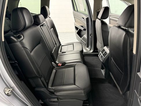 Used 2021 Volkswagen Atlas SE image 12