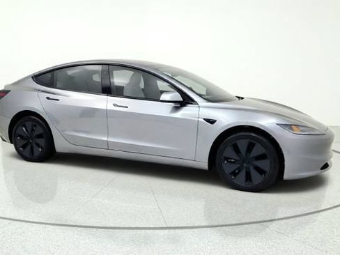 Used 2025 Tesla Model 3 Long Range RWD image 10