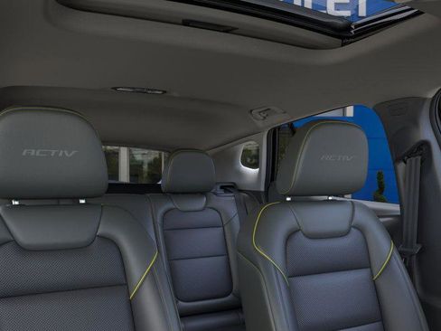 New 2026 Chevrolet Trax ACTIV w/ Sunroof Package FWD image 25