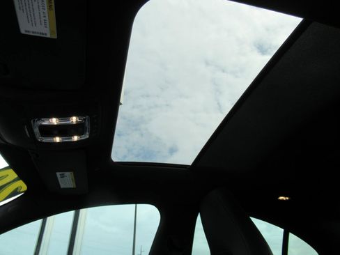 Used 2020 Mercedes-Benz CLA 35 AMG 4MATIC image 17
