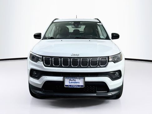 Used 2022 Jeep Compass Latitude AWD/4WD image 2