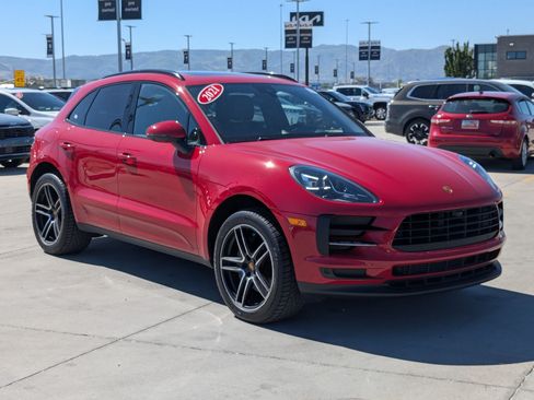 Used 2021 Porsche Macan AWD/4WD image 8