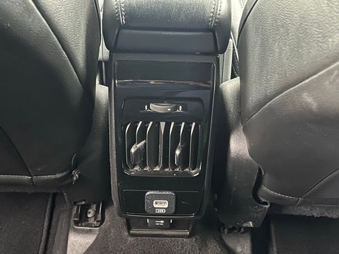 Used 2023 Jeep Compass Limited image 18