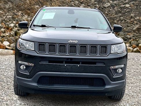 Used 2018 Jeep Compass Latitude w/ Popular Equipment Group image 3