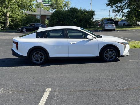 Used 2025 Kia K4 FWD image 6