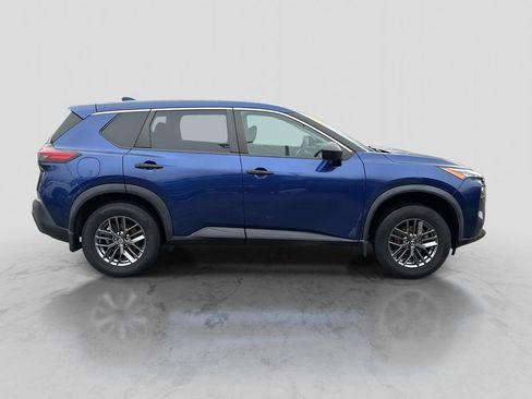 Used 2021 Nissan Rogue S image 8