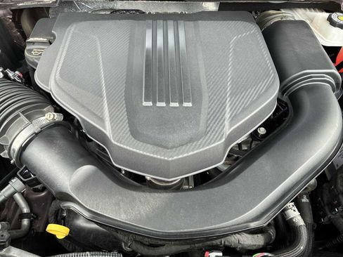 Used 2024 GMC Acadia Elevation w/ Luxury Package AWD/4WD image 18