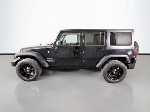 Used 2018 Jeep Wrangler Unlimited Sport S AWD/4WD image 4