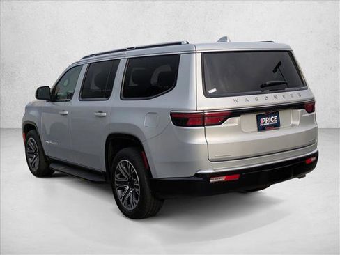 Used 2022 Jeep Wagoneer Series III w/ Flexible Seating Group image 8