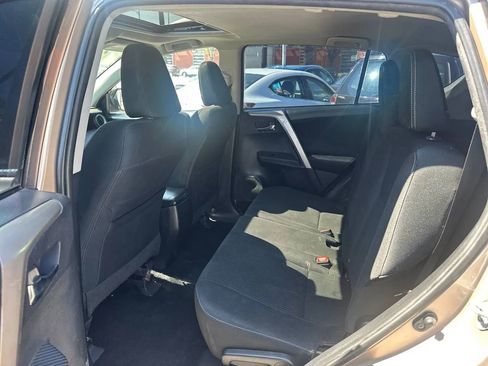 Used 2014 Toyota RAV4 XLE image 28