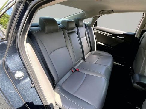 Used 2018 Honda Civic EX-L image 17