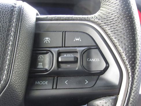 Certified 2024 Toyota Tacoma TRD Off-Road AWD/4WD image 26