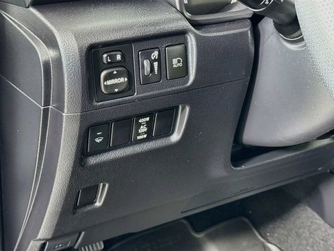 Used 2021 Toyota 4Runner Limited AWD/4WD image 10