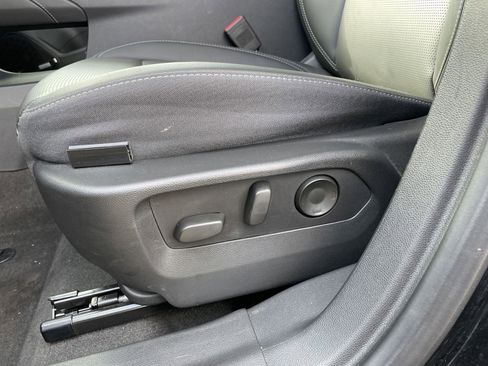 Used 2025 Buick Envision Preferred image 12