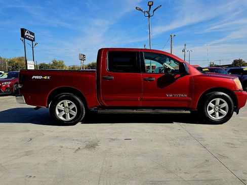 Used 2014 Nissan Titan SV w/ SV Premium Utility Package image 4