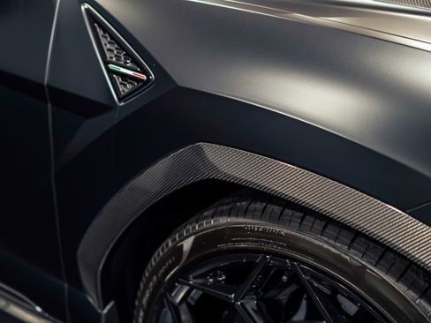 Used 2023 Lamborghini Urus Performante AWD/4WD image 50