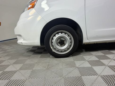 Used 2021 Nissan NV200 S w/ Back Door Glass Package image 12