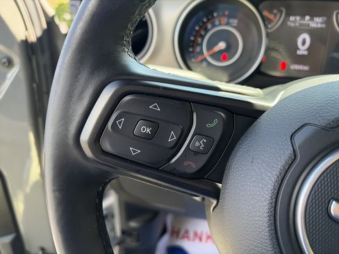 Used 2020 Jeep Wrangler Sport AWD/4WD image 28