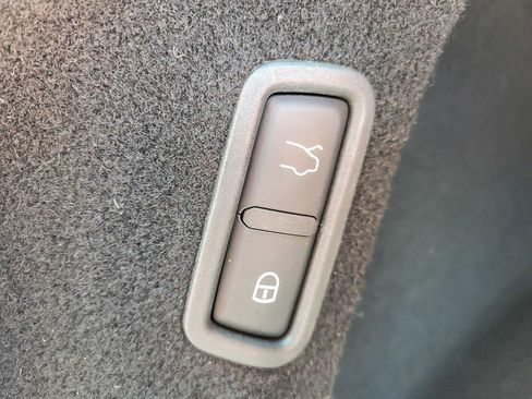 Used 2022 Maserati Levante GT image 21