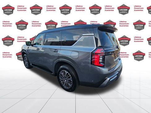 Used 2025 Nissan Armada Platinum image 4