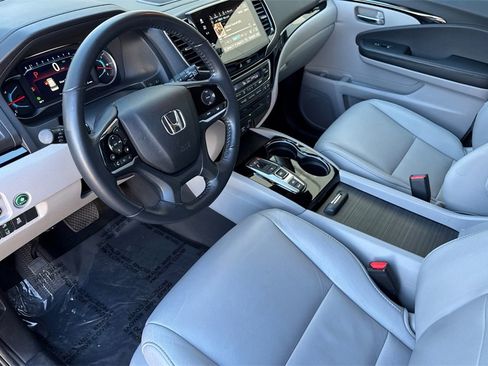 Certified 2020 Honda Pilot Touring image 14