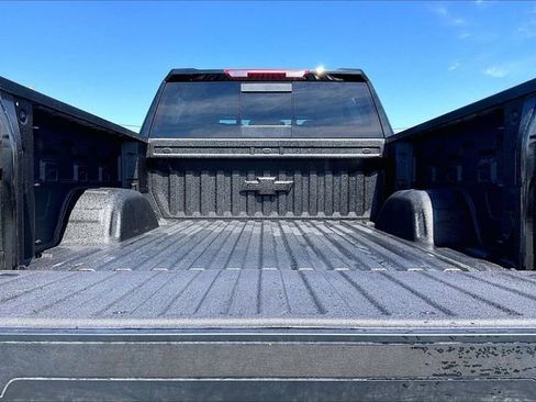 New 2026 Chevrolet Silverado 1500 LT Trail Boss w/ LT Trail Boss Premium Package AWD/4WD image 16