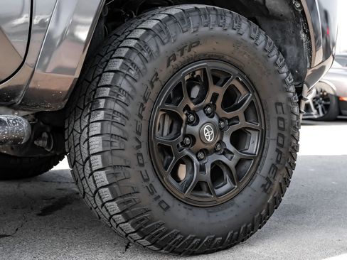 Used 2020 Toyota Tacoma SR5 image 66