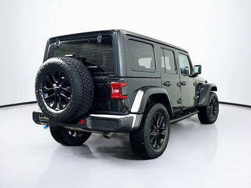 Used 2023 Jeep Wrangler Sahara w/ Cold Weather Group image 9