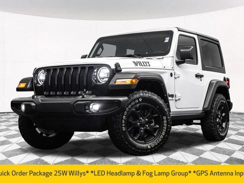 Used 2022 Jeep Wrangler Sport AWD/4WD image 2