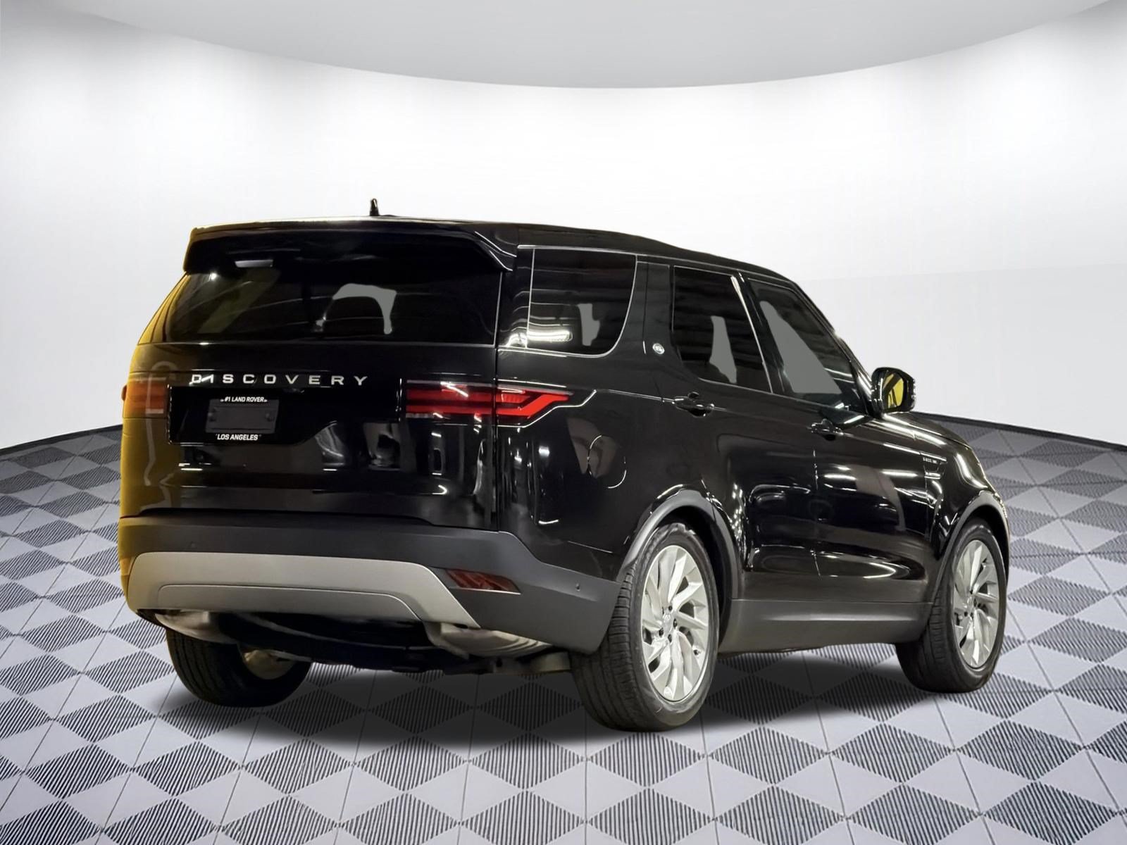 New 2026 Land Rover Discovery S AWD/4WD image 9