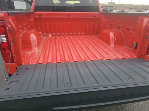 Used 2022 Chevrolet Silverado 1500 LT image 27