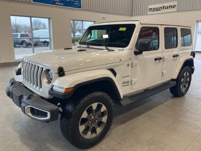 Used 2020 Jeep Wrangler Unlimited Sahara w/ Uconnect 4C Nav & Sound Group