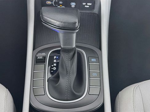 Used 2025 Hyundai Kona SEL FWD image 25