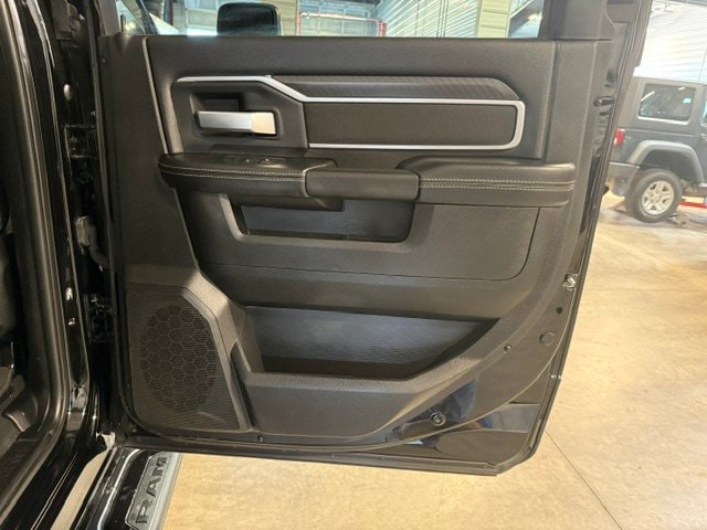 Used 2025 RAM 2500 Big Horn AWD/4WD image 14